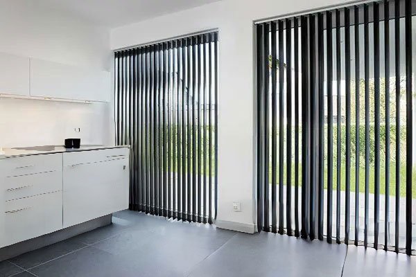 CORTINAS VERTICALES TRES CANTOS